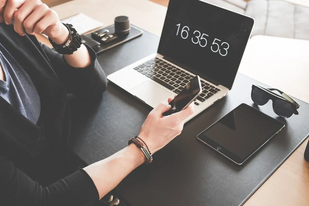 8 tips to make working from home great in times of corona
