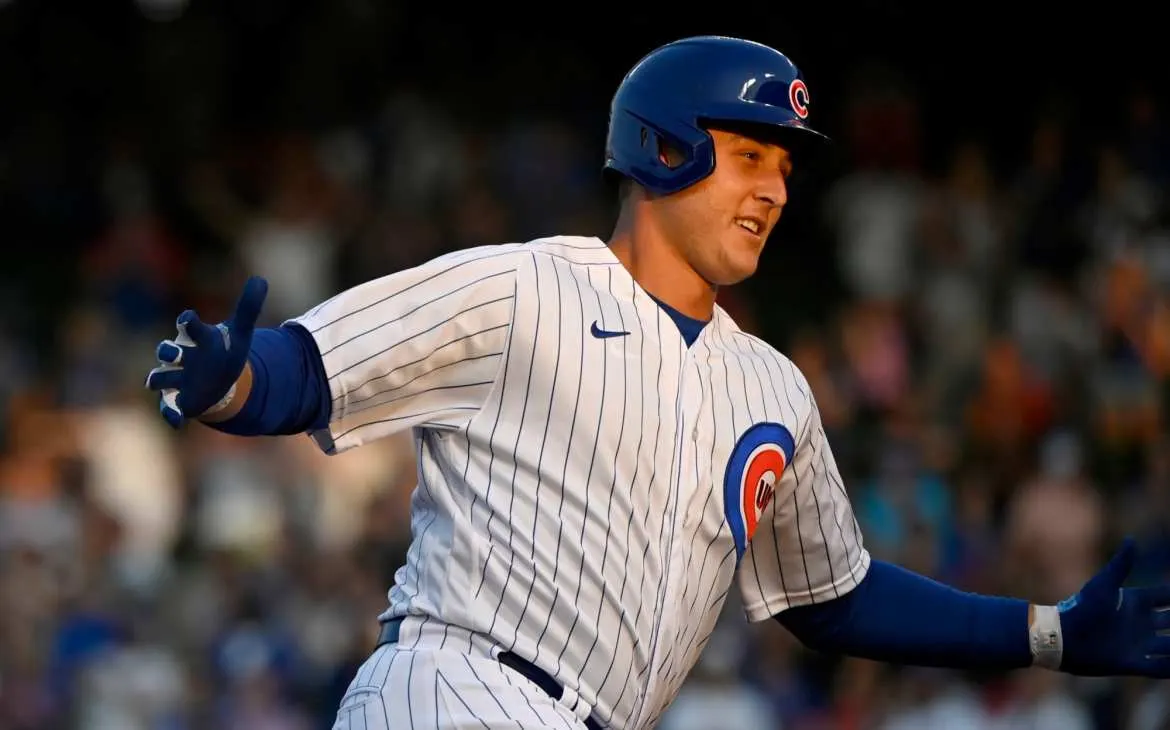 Cubs insider throws water on any Anthony Rizzo reunion dream