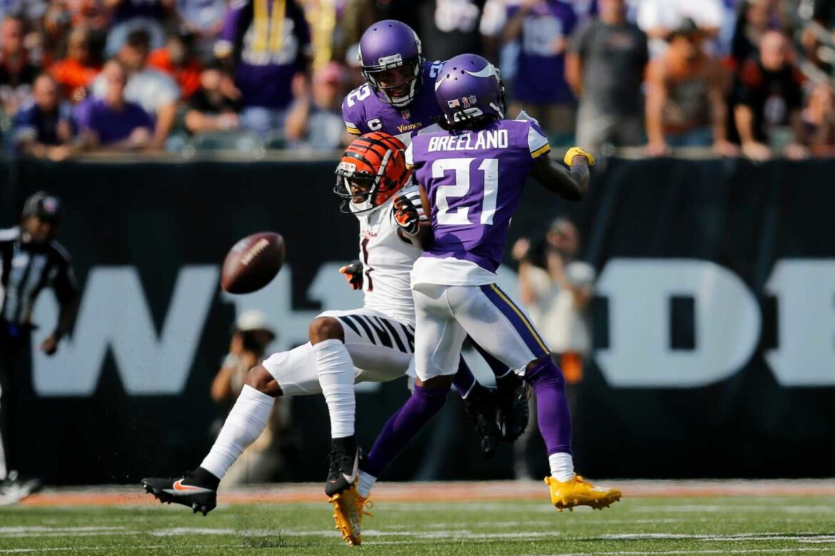 Mike Zimmer had to comment on Bashaud Breeland’s NSFW tweet