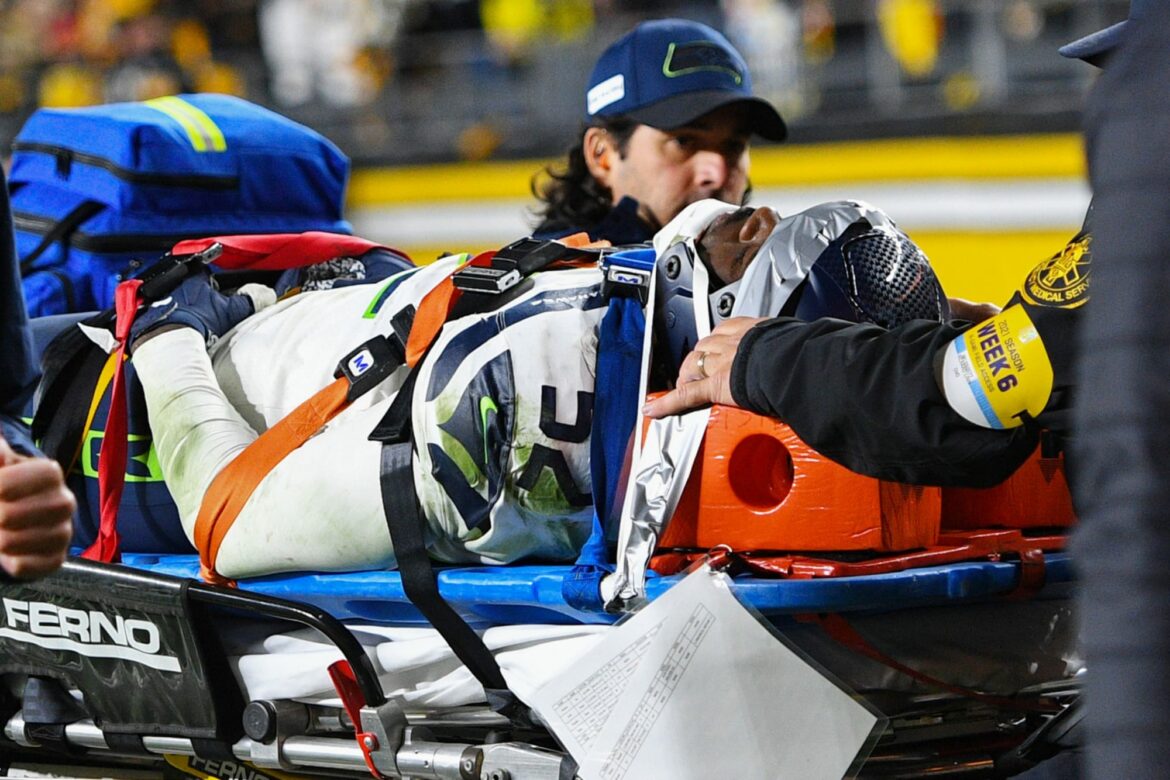 Darrell Taylor injury update: Seahawks DE has full movement after being carted off