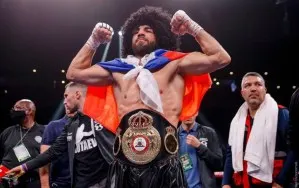 Butaev stops James to take the WBA welterweight title