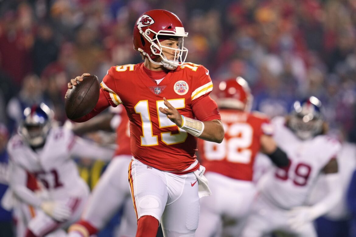 Young Patrick Mahomes might’ve time-traveled to see current self play (Photo)