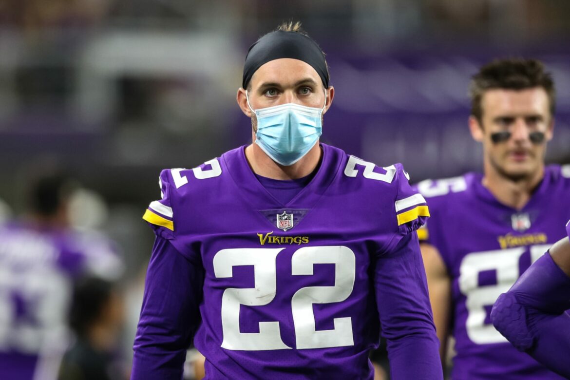 Should Harrison Smith face suspension for choking CeeDee Lamb?