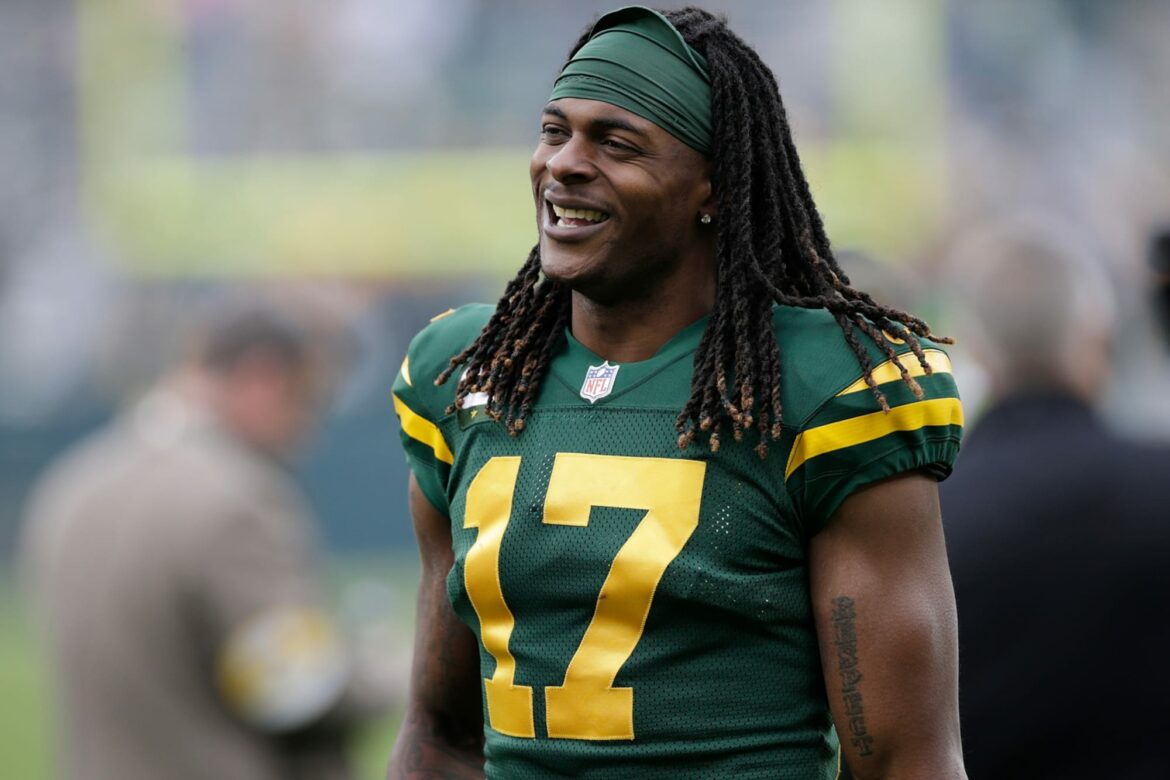 Is Davante Adams going to play this weekend?