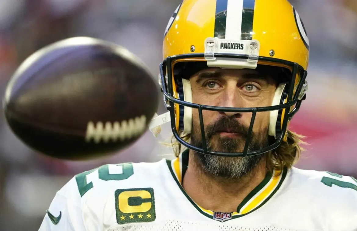 Aaron Rodgers says ‘small possibility’ he won’t play vs. Seahawks