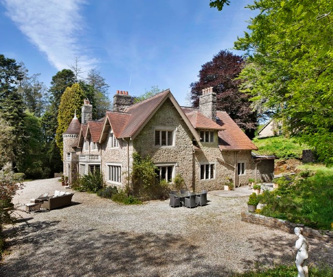 Prince Charles’ Former Estate Is for Sale at US$6.7 Million