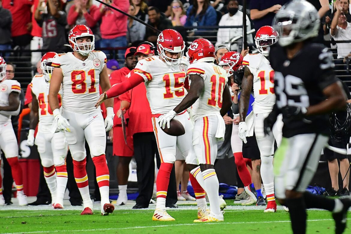 NFL Twitter warns rest of league that Chiefs, Patrick Mahomes are ‘back’