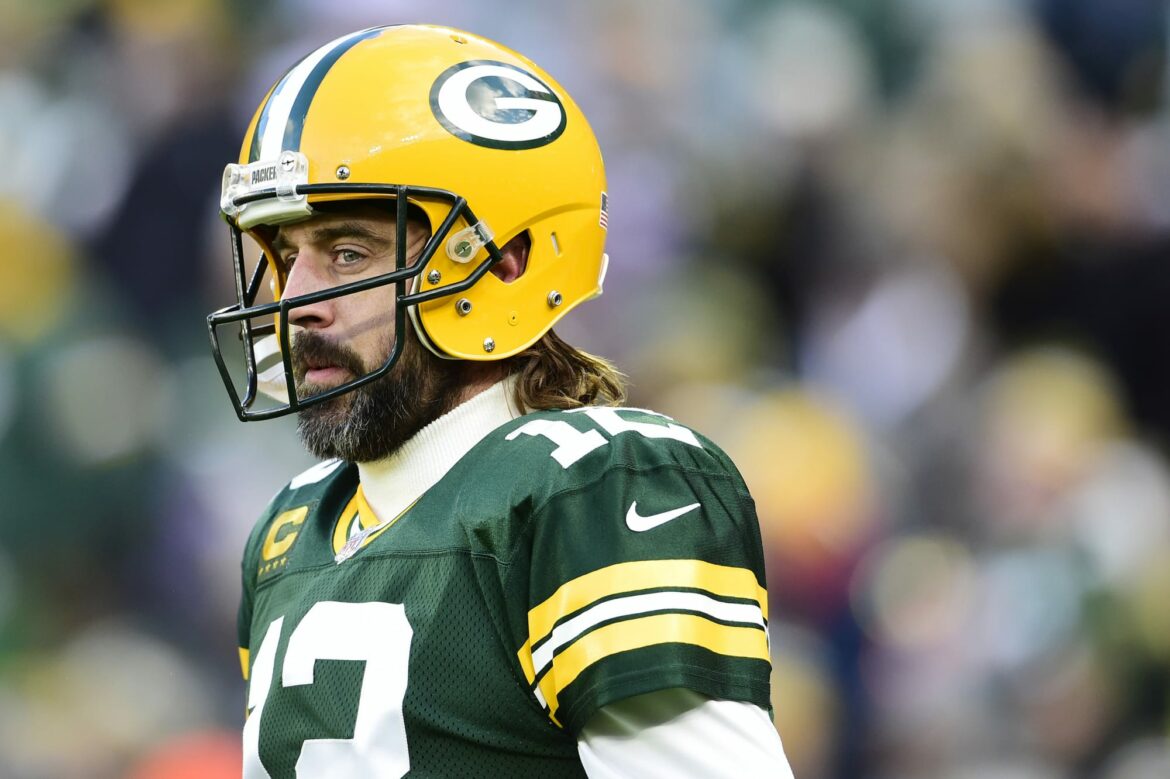 Aaron Rodgers is mad at the Packers coaching staff (again)