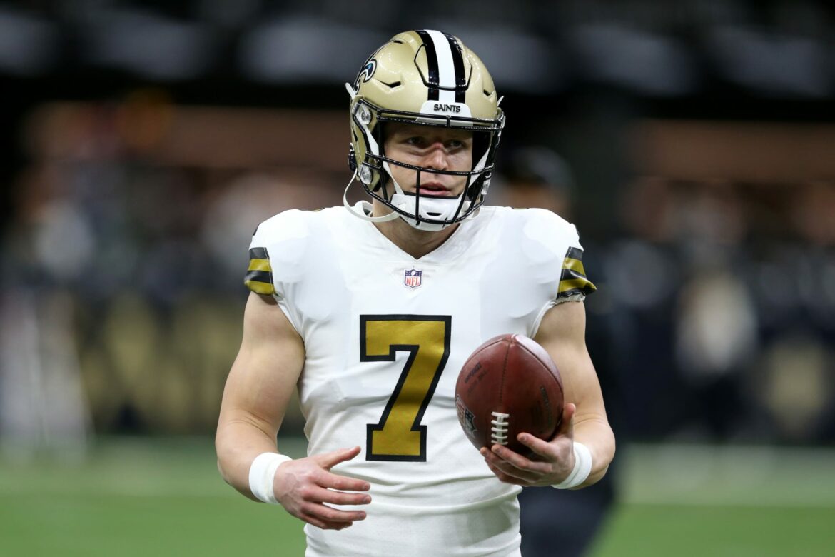 Taysom Hill’s contract already looks like a waste of money