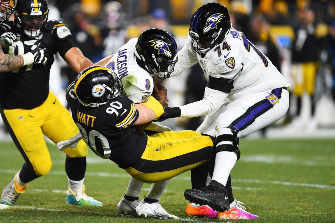Steelers stay alive with win, but can they make the playoffs?