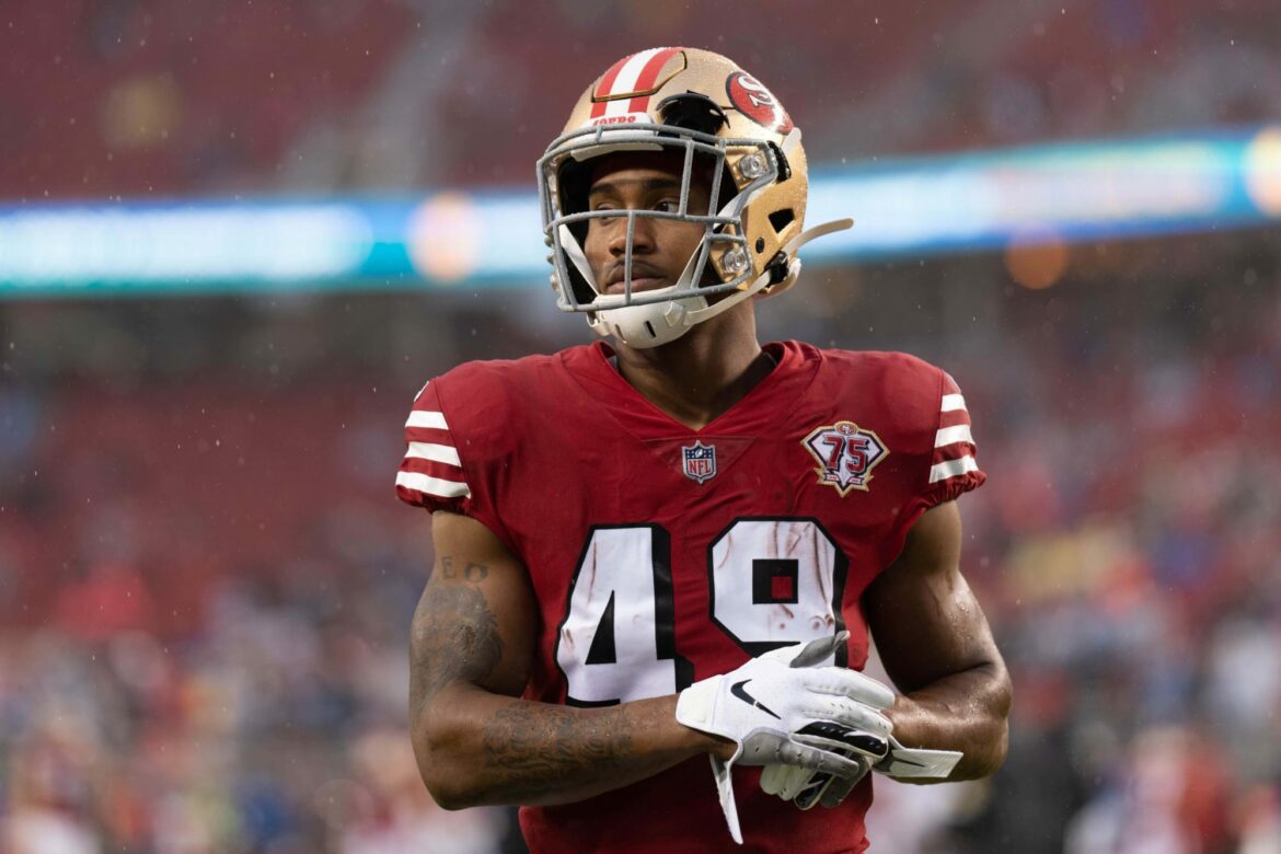 49ers RB Trenton Cannon taken off field in ambulance after scary play