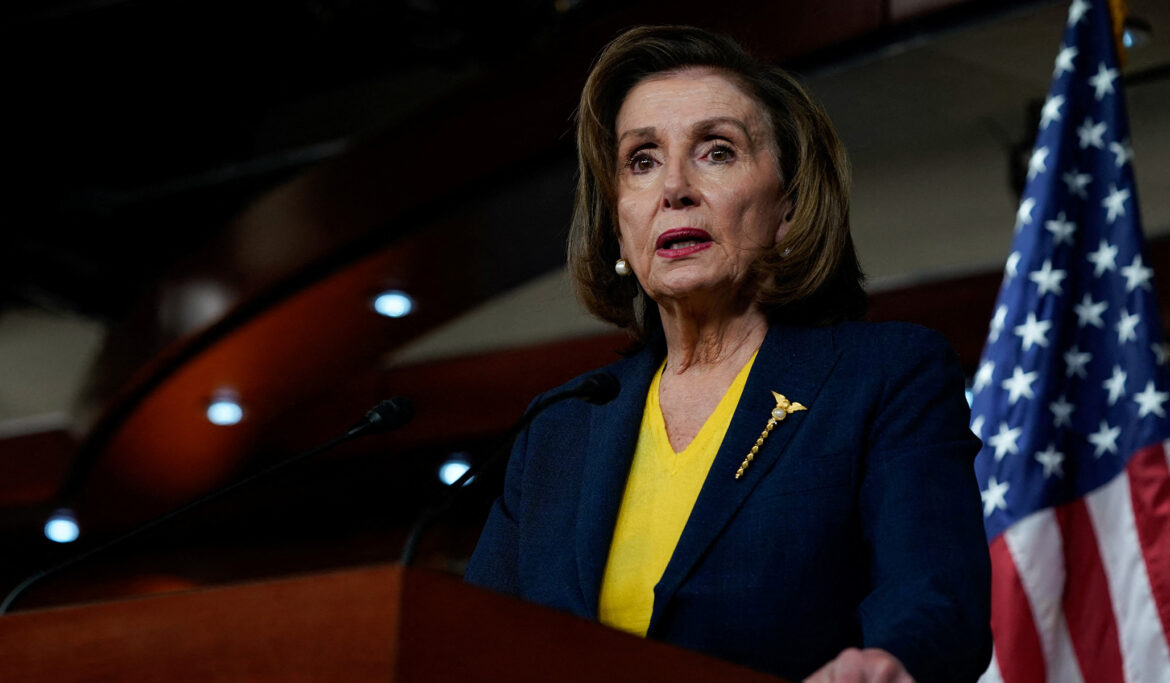 Squad Silent on Pelosi’s Defense of Lawmakers Trading Stocks