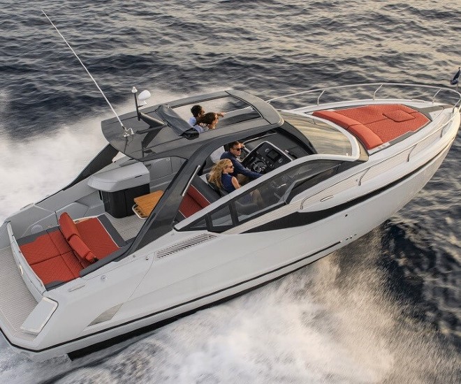 Fairline’s F//Line 33 Returns, New and Improved