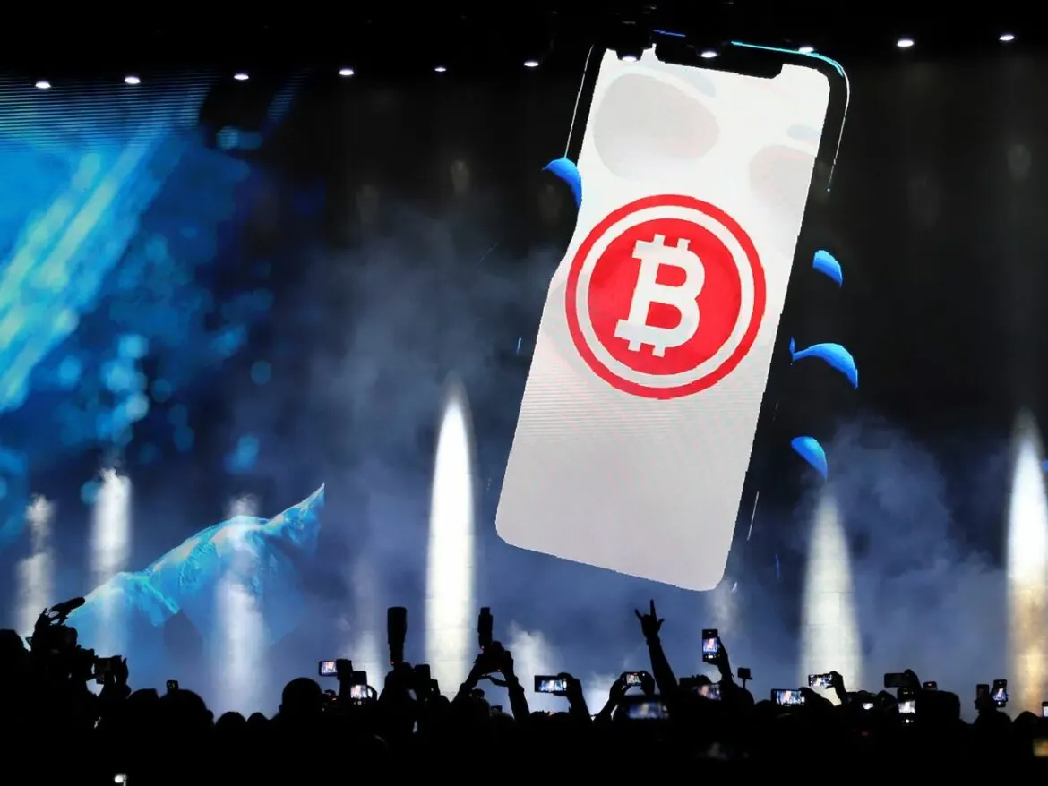 Bitcoin Price Tumbles After Wall Street Selloff