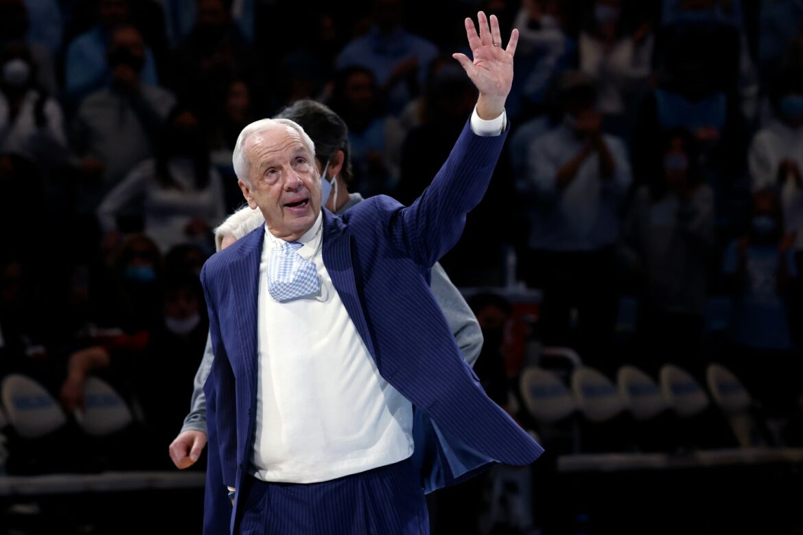 Look: UNC basketball honored Roy Williams instead of bidding Coach K farewell