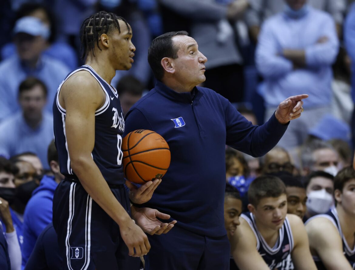 College basketball media reacts to Duke blowing out UNC in rivalry game