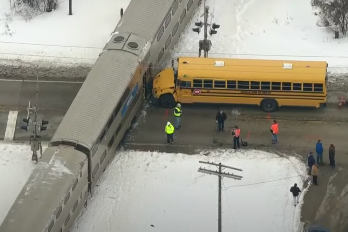Illinois school bus driver hailed as hero for saving kids on stalled bus from train strike