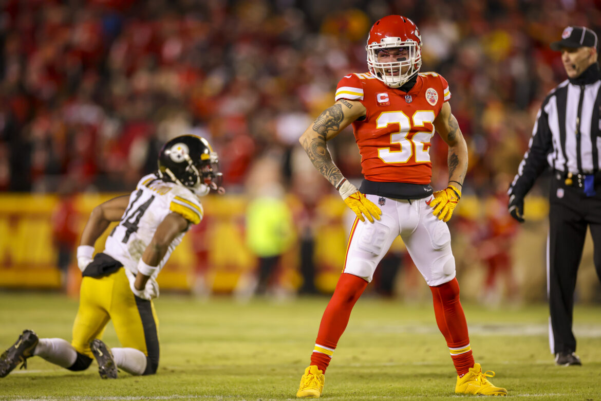 Steelers: Kevin Colbert throws cold water on Tyrann Mathieu rumors
