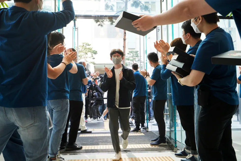 Apple Myeongdong now open in South Korea 2022
