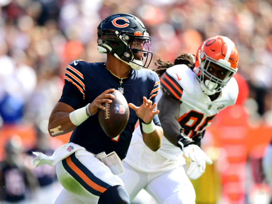Bears failing Justin Fields, NFL power rankings and more