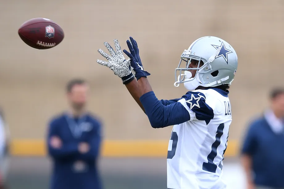 Cowboys 2022 training camp Day 3 standouts: T.J. Vasher, Noah Brown step up for offense