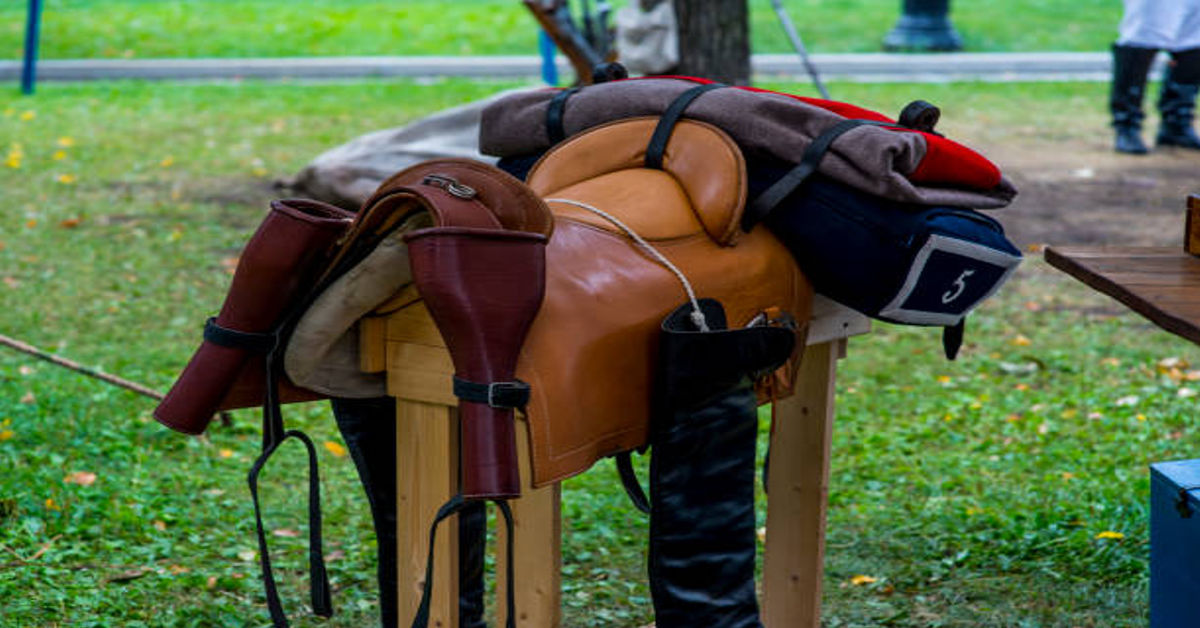 Saddle